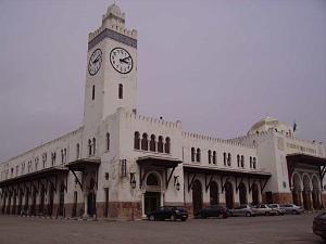 ORAN LA GARE PAS EN BON ETAT